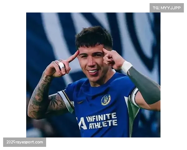 切尔西官方确认，中场核心恩佐-费尔南德斯因脚踝伤势提前告别本赛季